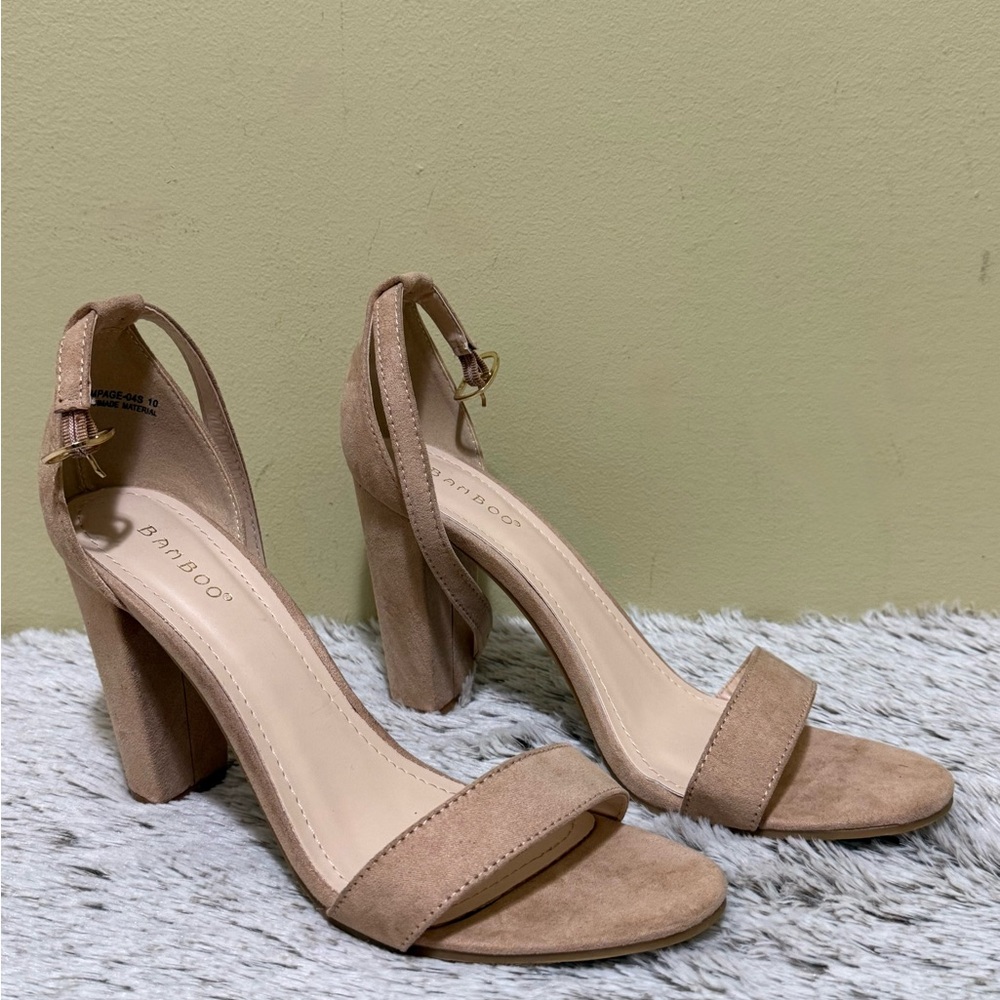 BAMBOO Women's Elegant Tan Heels